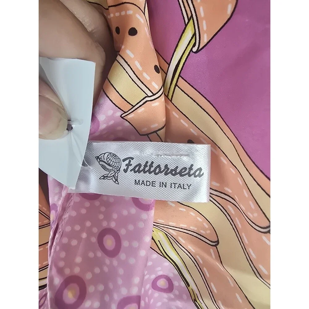 Fattorseta square scarf